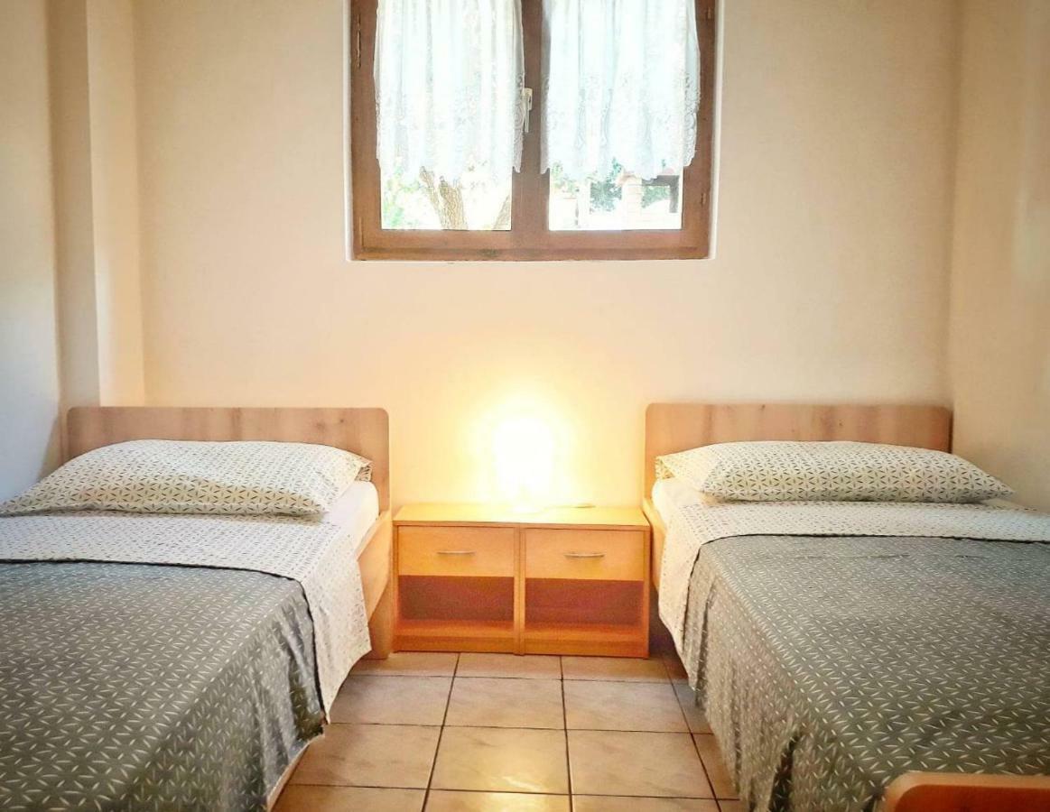 Apartmani Mia Лижнян Экстерьер фото