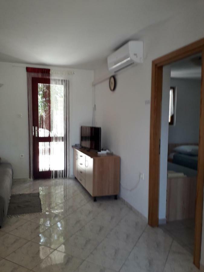 Apartmani Mia Лижнян Экстерьер фото